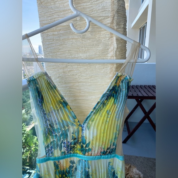 Bebe Dress High Low - Picture 6 of 13